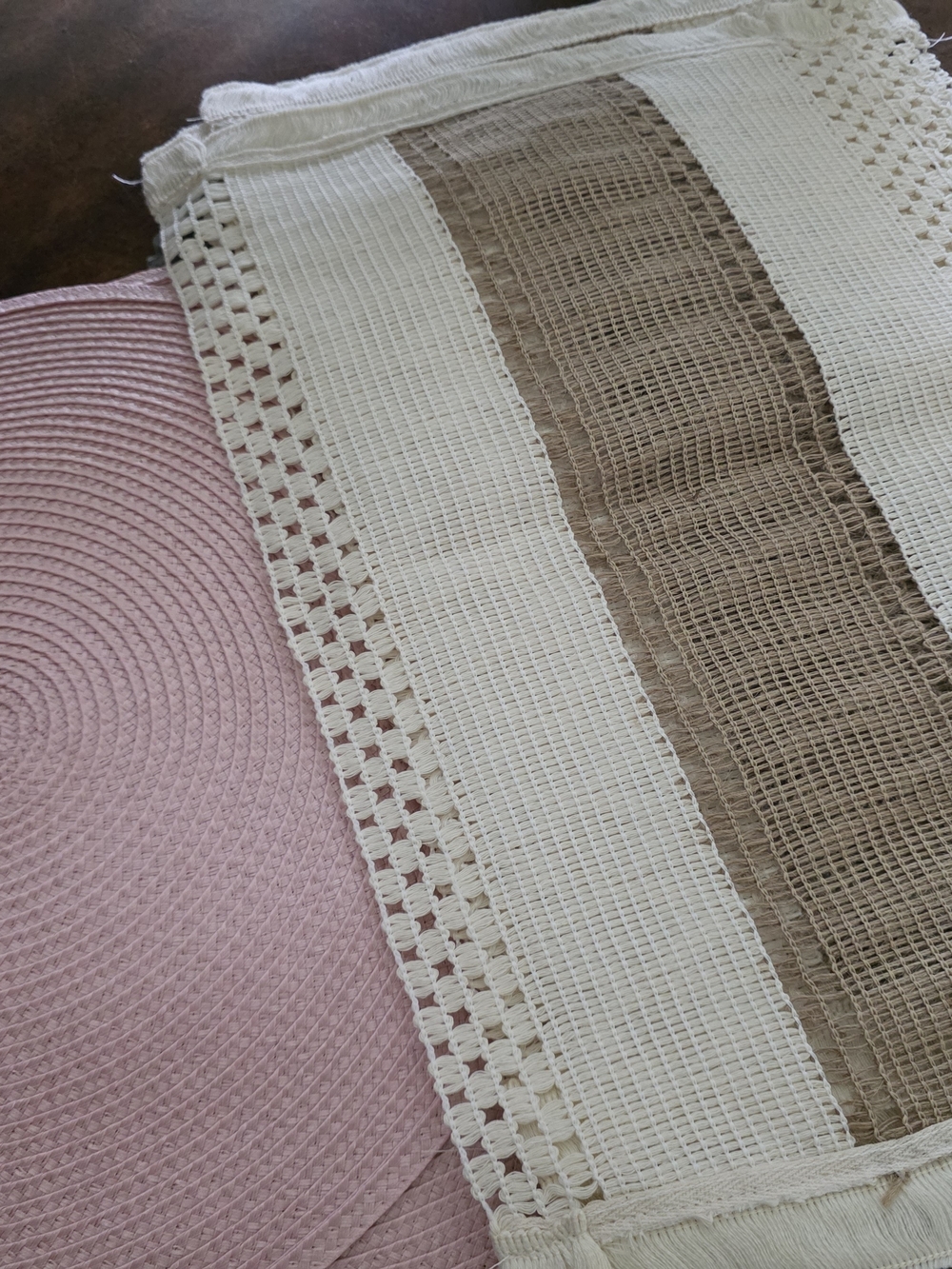 2 Sets Of Table Place Mats